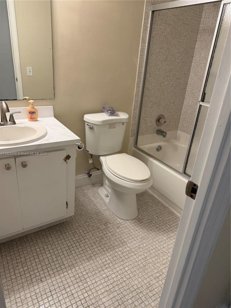 8345 Sunrise Lakes Blvd, Unit 312, Sunrise, FL 33322 Photo