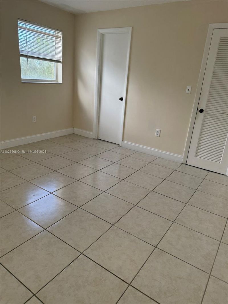 8345 Sunrise Lakes Blvd, Unit 312, Sunrise, FL 33322 Photo