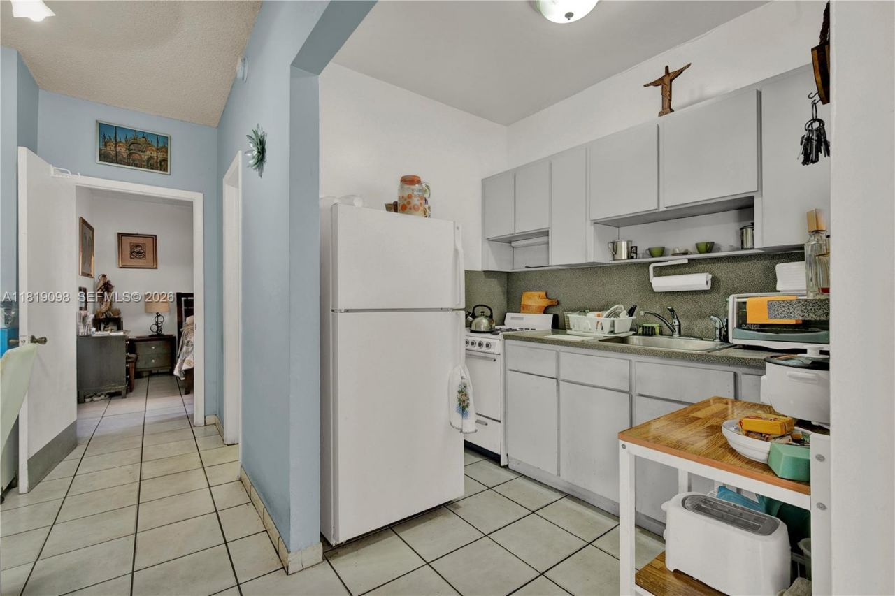 829 SW 19th Ave, Miami, FL 33135 Photo