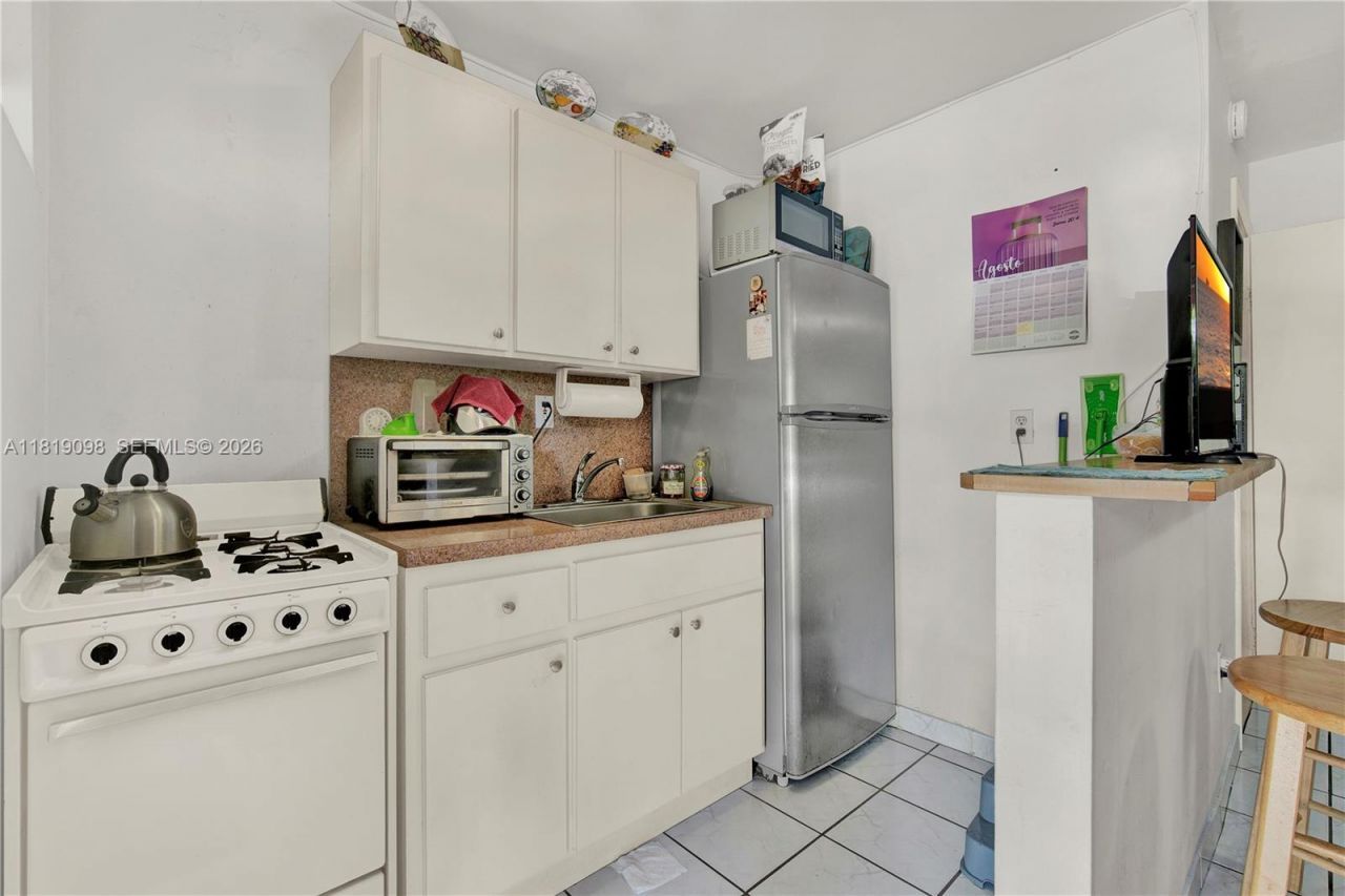 829 SW 19th Ave, Miami, FL 33135 Photo