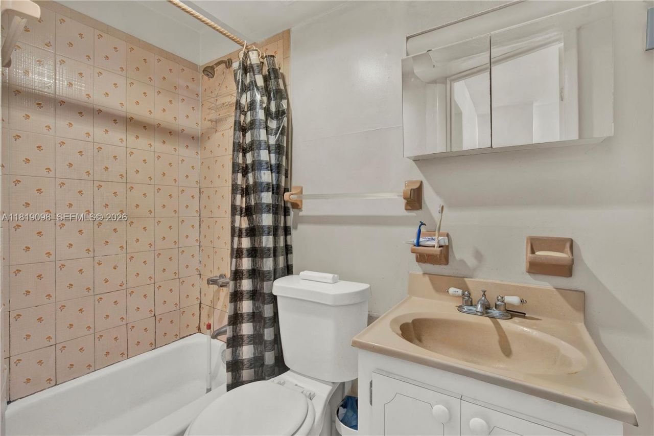 829 SW 19th Ave, Miami, FL 33135 Photo