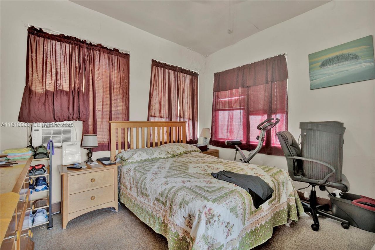 829 SW 19th Ave, Miami, FL 33135 Photo