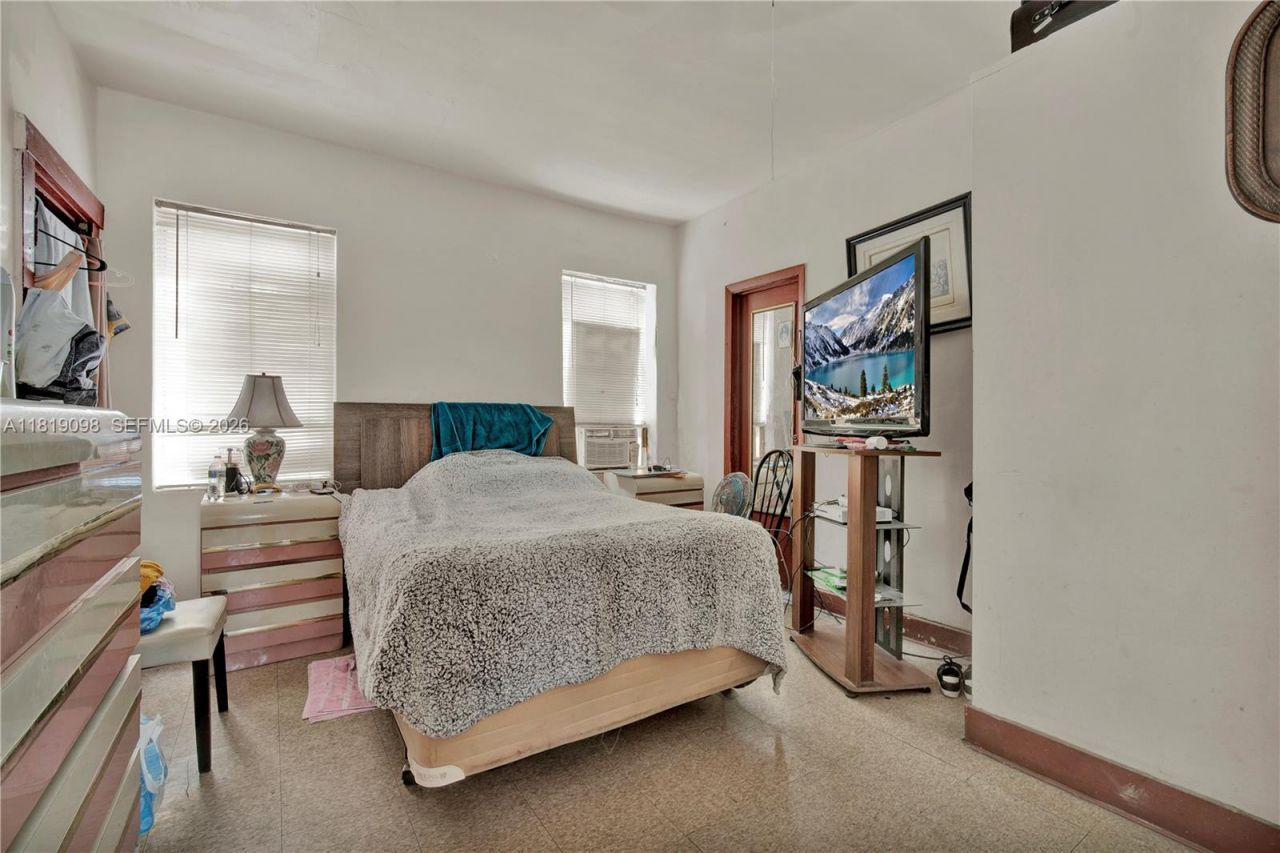 829 SW 19th Ave, Miami, FL 33135 Photo