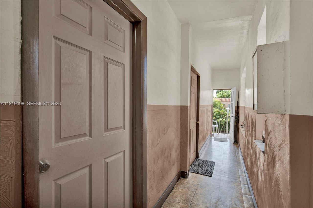 829 SW 19th Ave, Miami, FL 33135 Photo