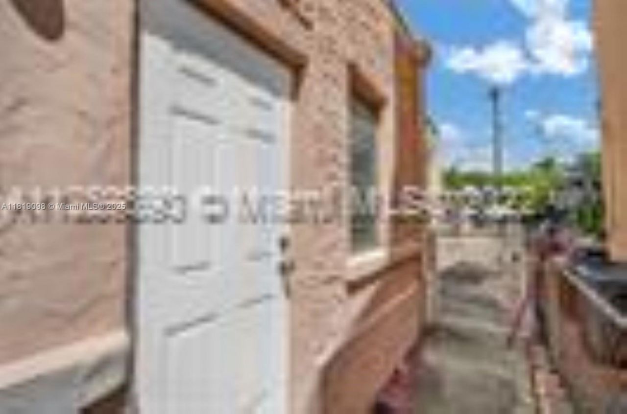 829 SW 19th Ave, Miami, FL 33135 Photo