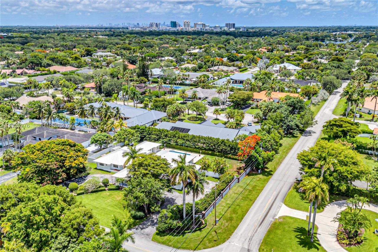 10563 SW 92nd Ave, Miami, FL 33176 Photo