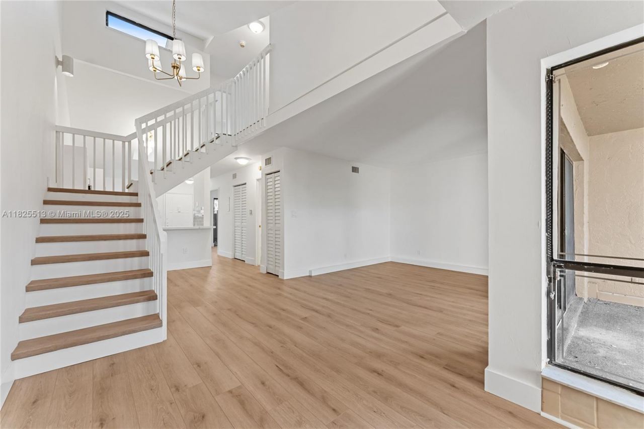 7720 NW 79th Ave, Unit B6, Tamarac, FL 33321 Photo