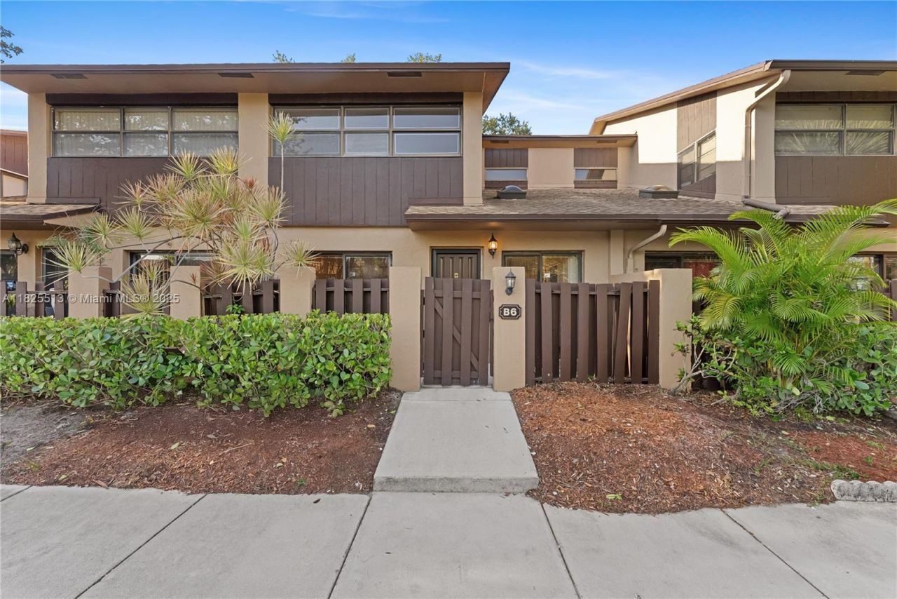 7720 NW 79th Ave, Unit B6, Tamarac, FL 33321 Photo