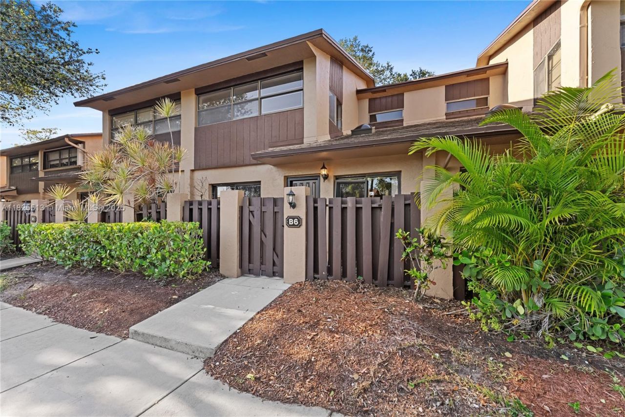 7720 NW 79th Ave, Unit B6, Tamarac, FL 33321 Photo