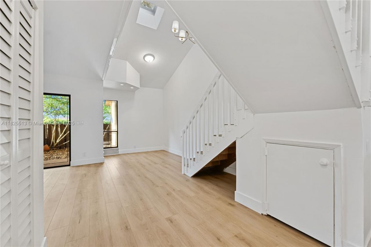 7720 NW 79th Ave, Unit B6, Tamarac, FL 33321 Photo