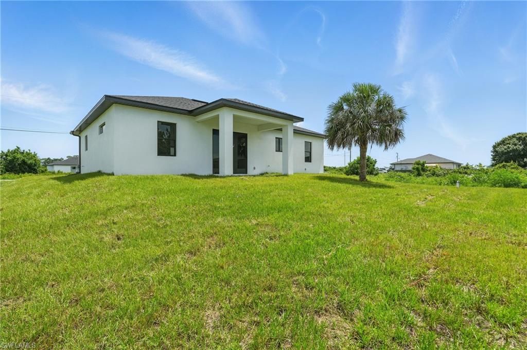 472 Rajah St, Lehigh Acres, FL 33974 Photo