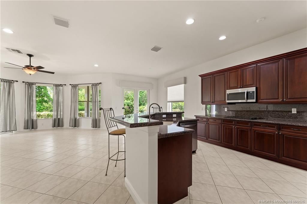 879 SW Pebble Lane, Palm City, FL 34990 Photo