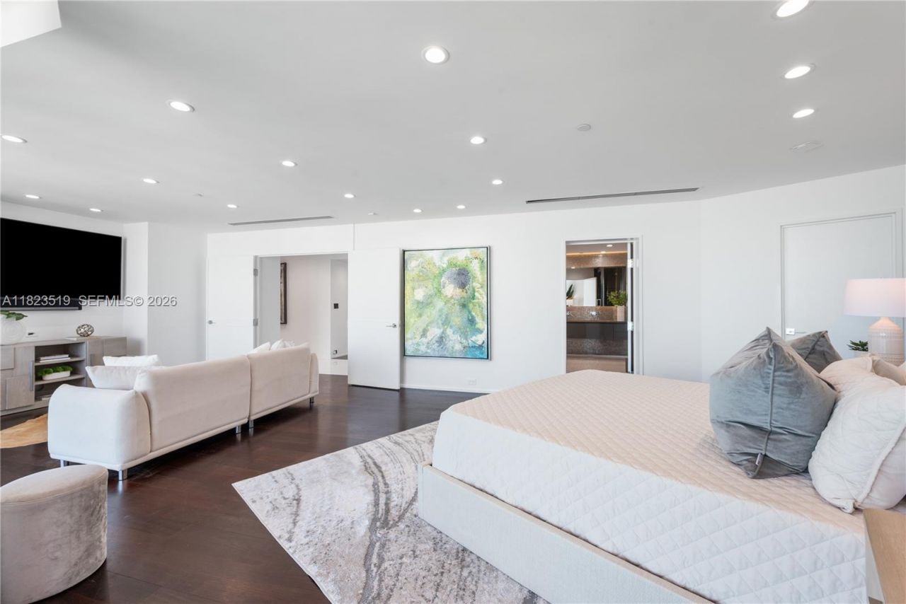 300 S Pointe Dr, Unit 3405, Miami Beach, FL 33139 Photo