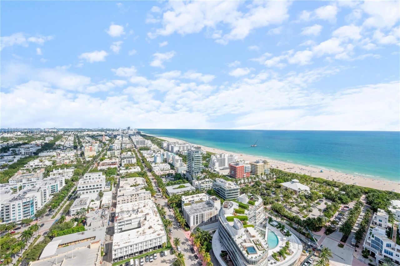 300 S Pointe Dr, Unit 3405, Miami Beach, FL 33139 Photo