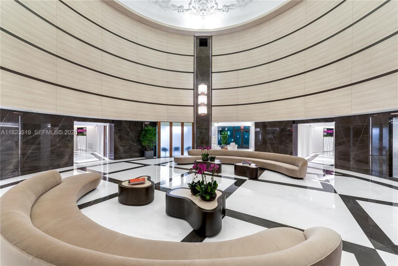 300 S Pointe Dr, Unit 3405, Miami Beach, FL 33139 Photo