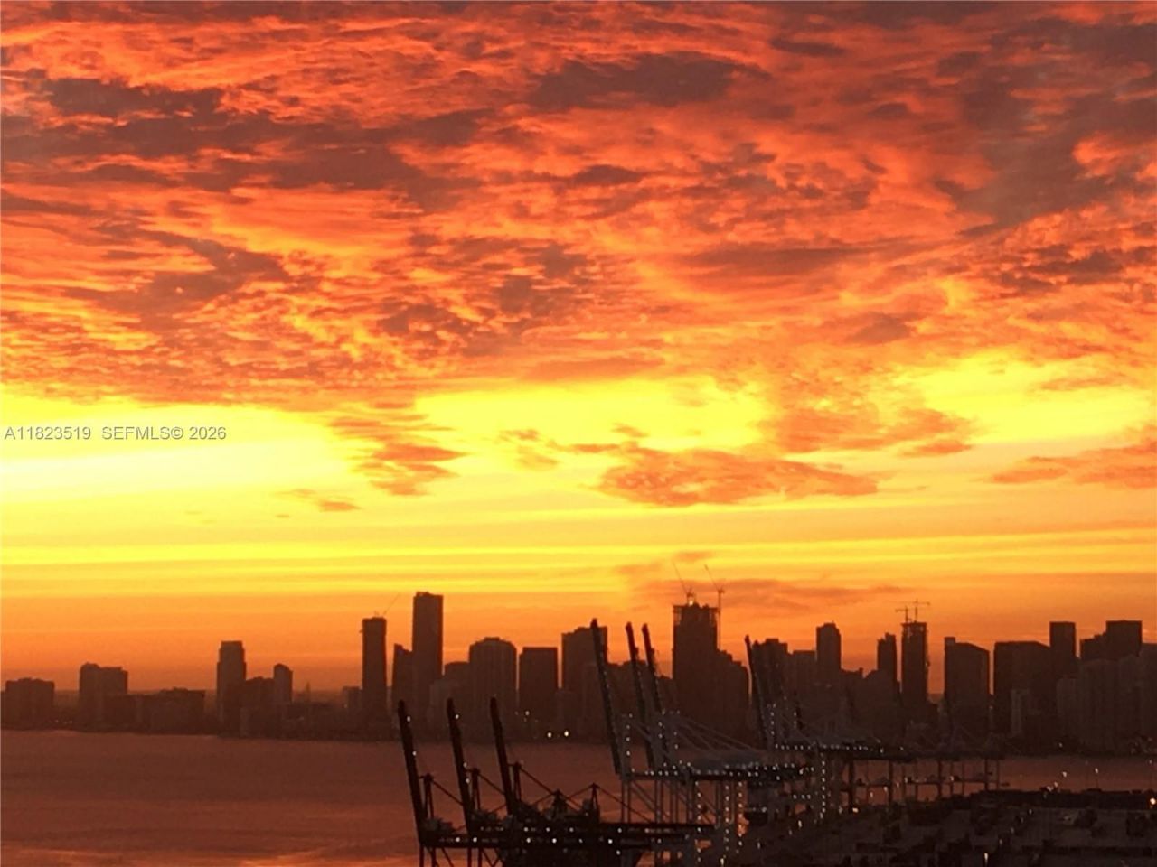 300 S Pointe Dr, Unit 3405, Miami Beach, FL 33139 Photo