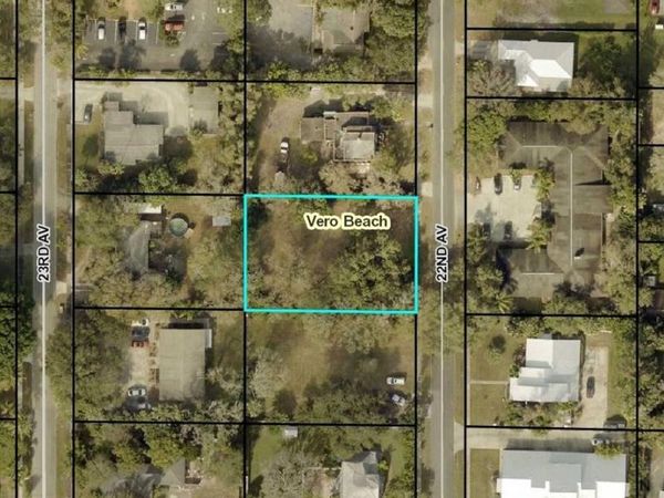 1925 22nd Avenue, Vero Beach, FL 32960