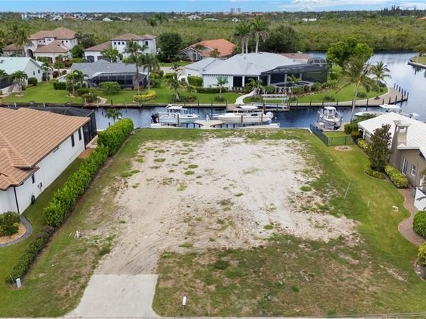 6708 Griffin BLVD, FORT MYERS, FL 33908