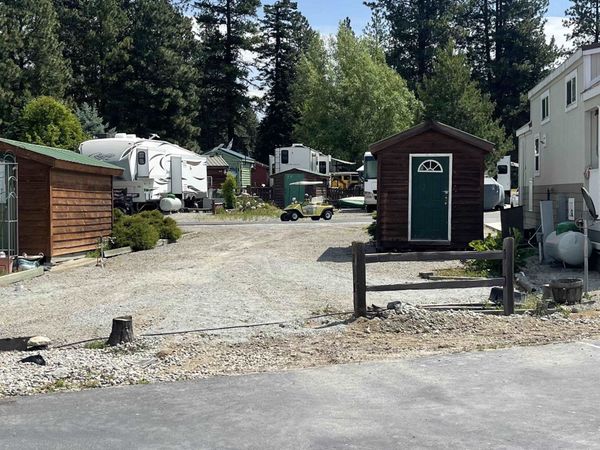 300 Tall Pine N Loop, Usk, WA 99180