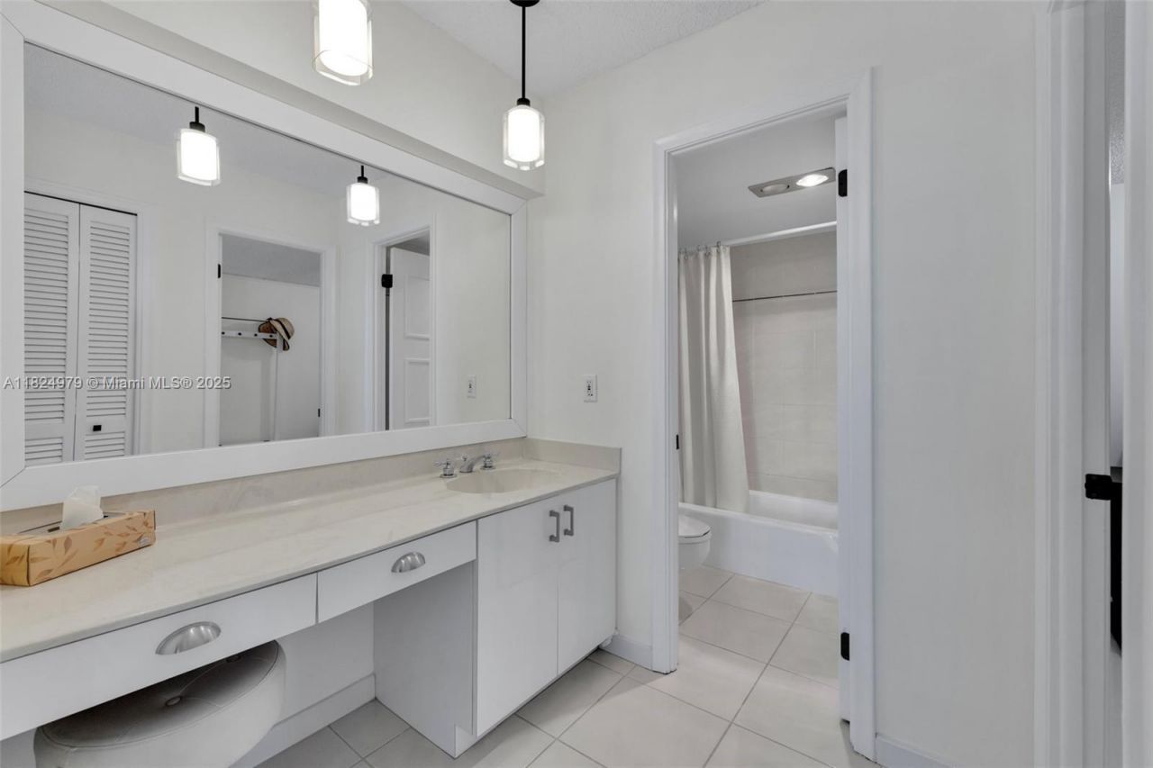 2000 S Ocean Blvd, Unit 11M, Lauderdale by the Sea, FL 33062 Photo