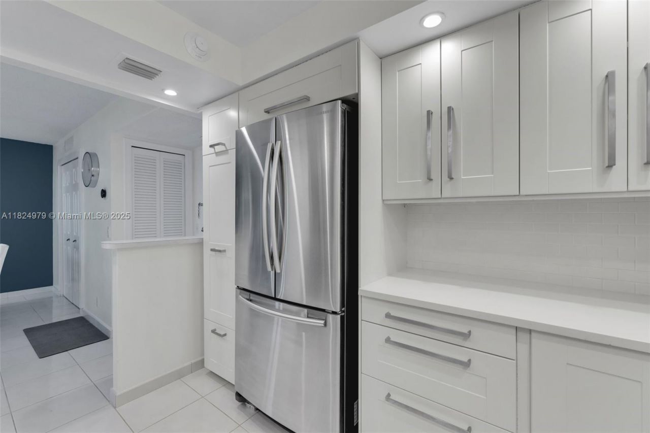 2000 S Ocean Blvd, Unit 11M, Lauderdale by the Sea, FL 33062 Photo