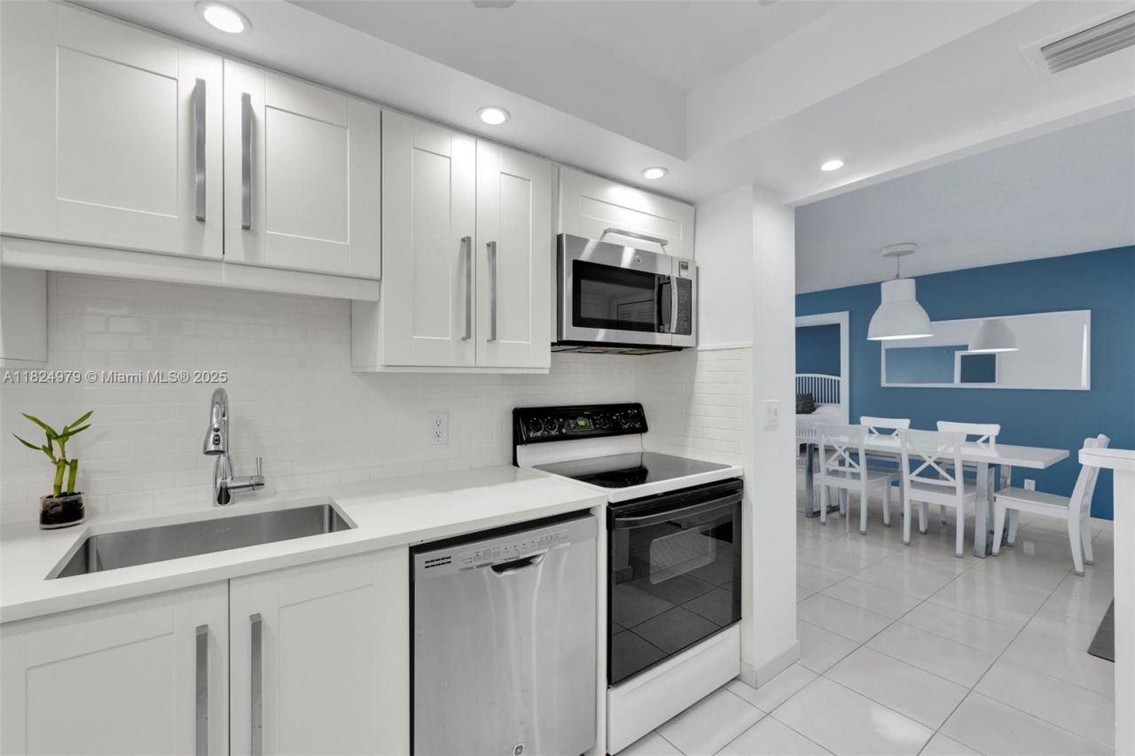 2000 S Ocean Blvd, Unit 11M, Lauderdale by the Sea, FL 33062 Photo