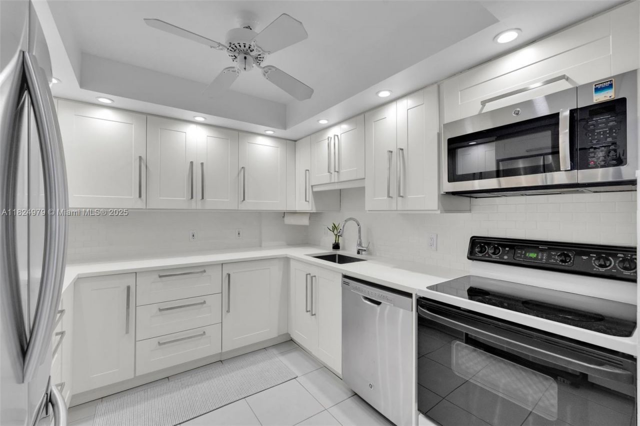 2000 S Ocean Blvd, Unit 11M, Lauderdale by the Sea, FL 33062 Photo