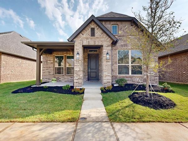 1009 Western Hills Drive, Crowley, TX 76036