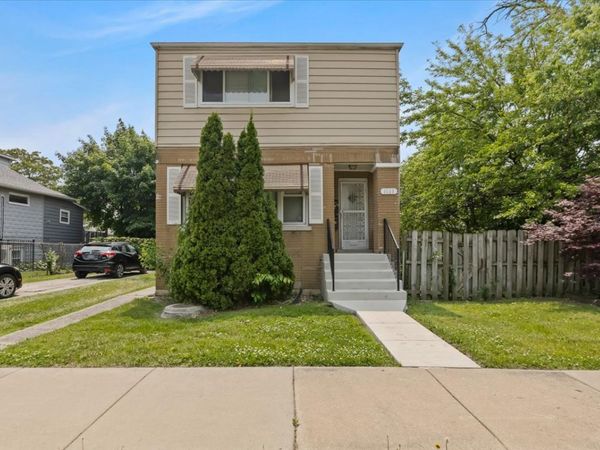 1721 W Steuben Street, Chicago, IL 60643