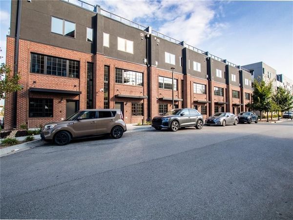 537 E 19th Street, Kansas City, MO 64108