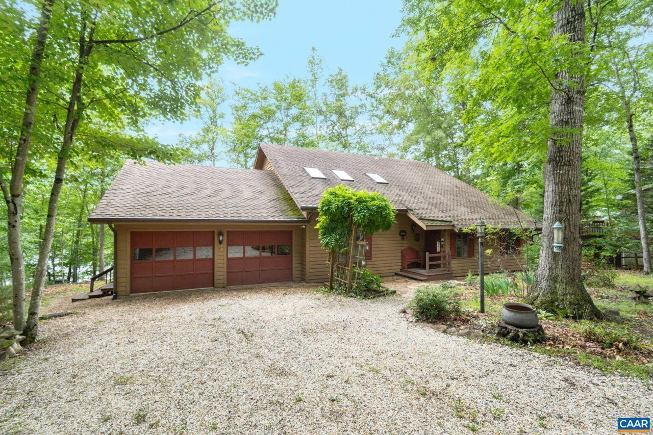 19 Piedmont Ln, Palmyra, VA 22963 Main Photo