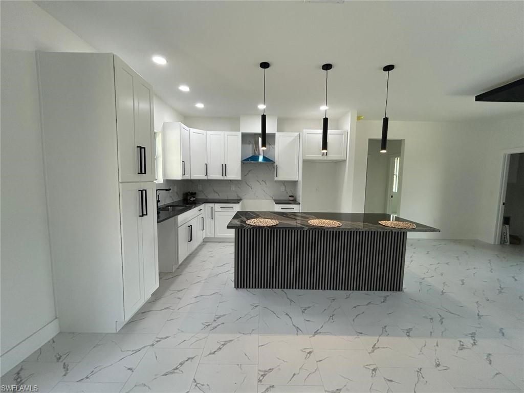 4204 E 24th St, Alva, FL 33920 Photo