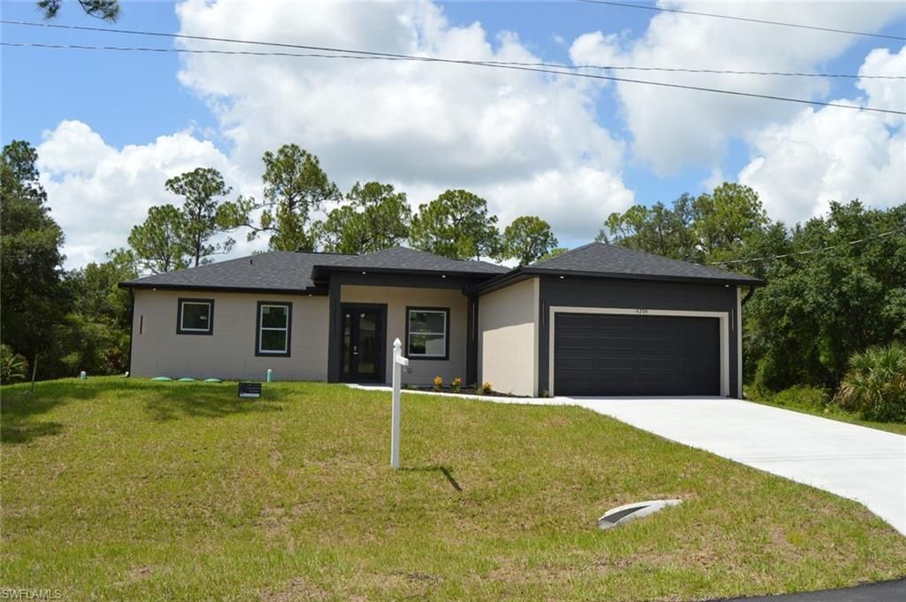 4204 E 24th St, Alva, FL 33920 Photo