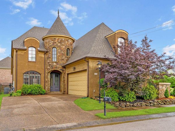 3485 E TAPLOW WAY E, Collierville, TN 38017