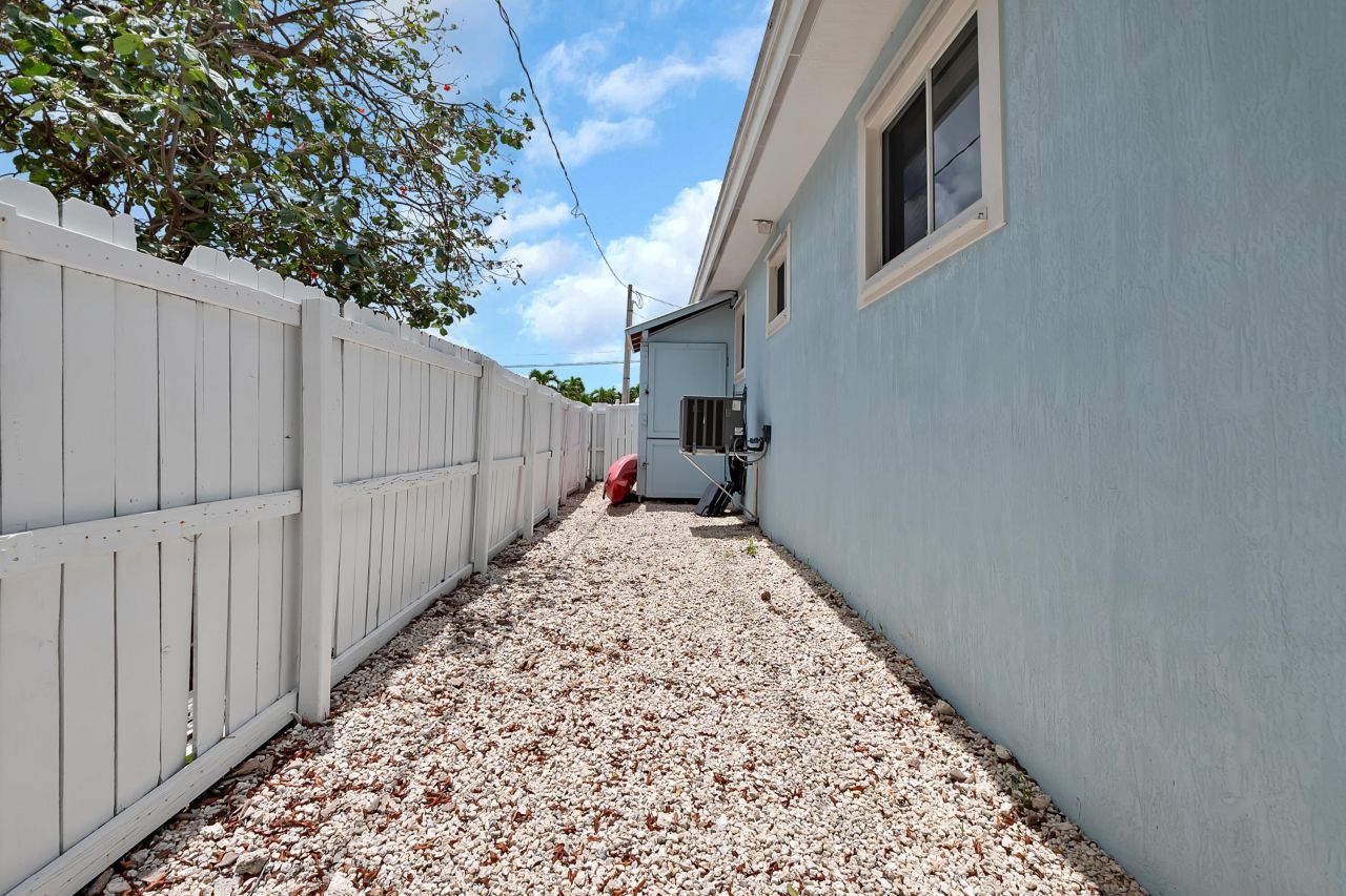 939 Plantation Road, Key Largo, FL 33037 Photo