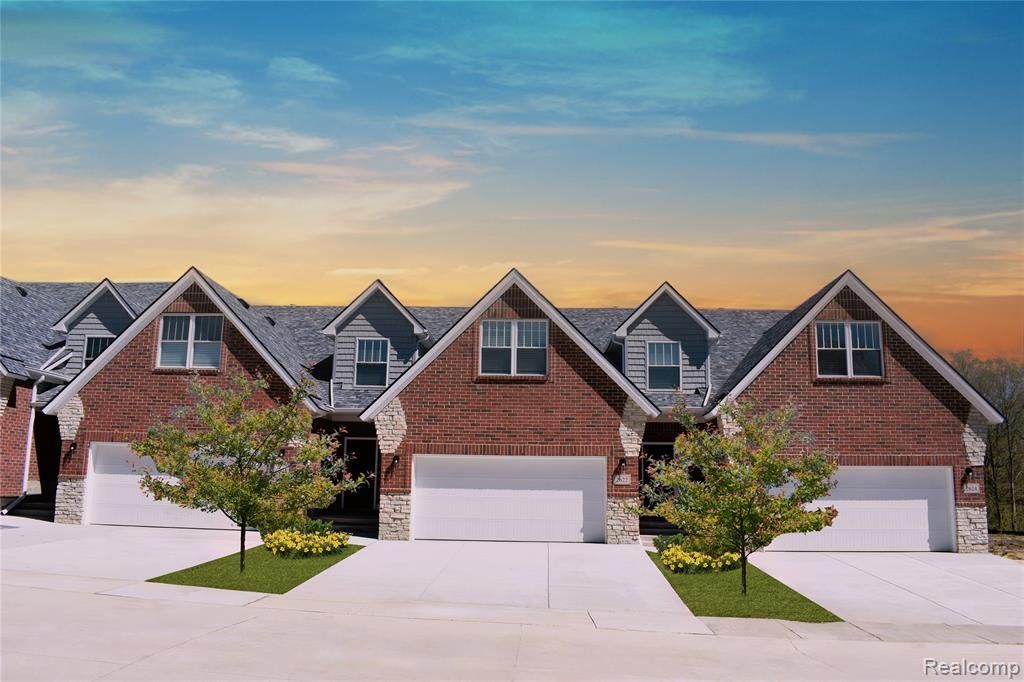 2627 Hampton Circle, Auburn Hills, MI 48326 Main Photo