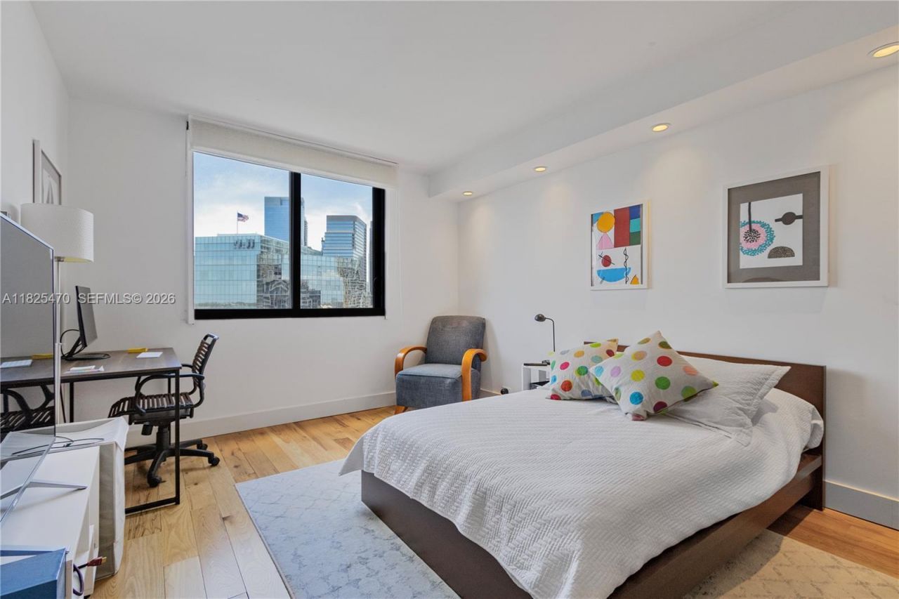 520 Brickell Key Dr, Unit A1421, Miami, FL 33131 Photo