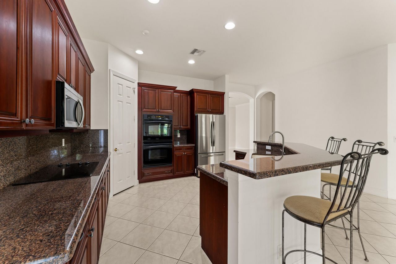 879 SW Pebble Lane, Palm City, FL 34990 Photo