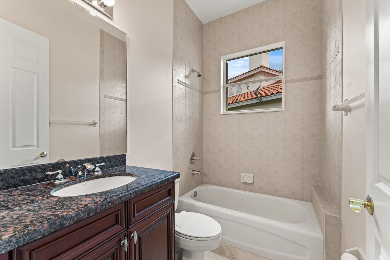 879 SW Pebble Lane, Palm City, FL 34990 Photo