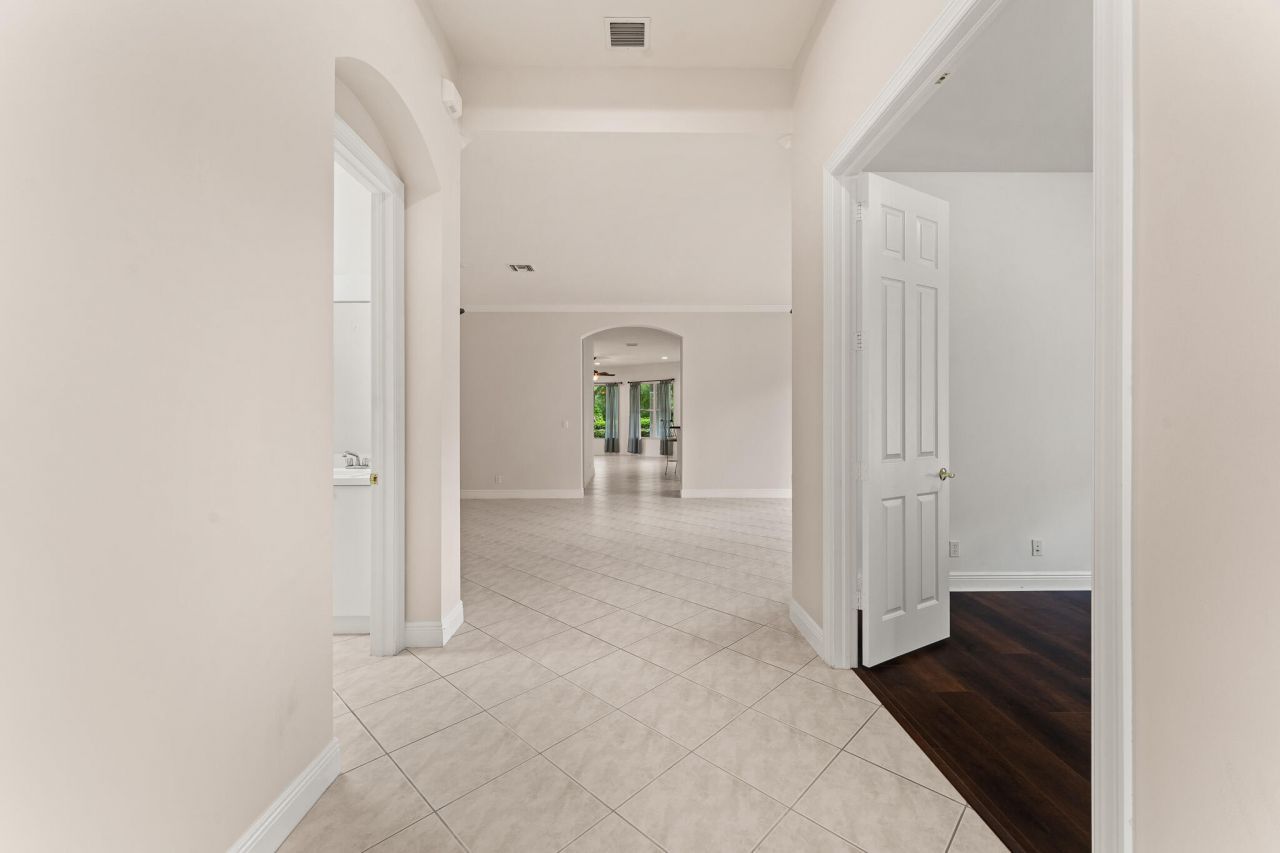 879 SW Pebble Lane, Palm City, FL 34990 Photo