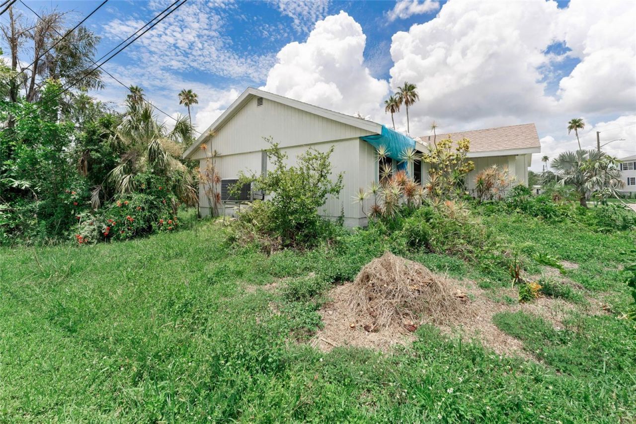 1580 Arizona Ave Ne, Saint Petersburg, FL 33703 Photo