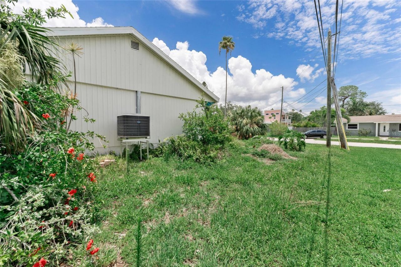 1580 Arizona Ave Ne, Saint Petersburg, FL 33703 Photo