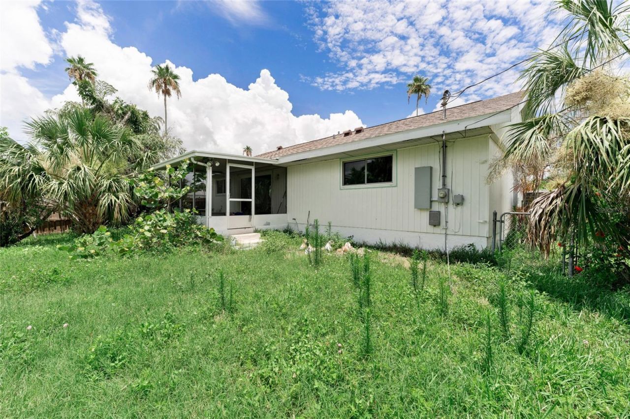 1580 Arizona Ave Ne, Saint Petersburg, FL 33703 Photo