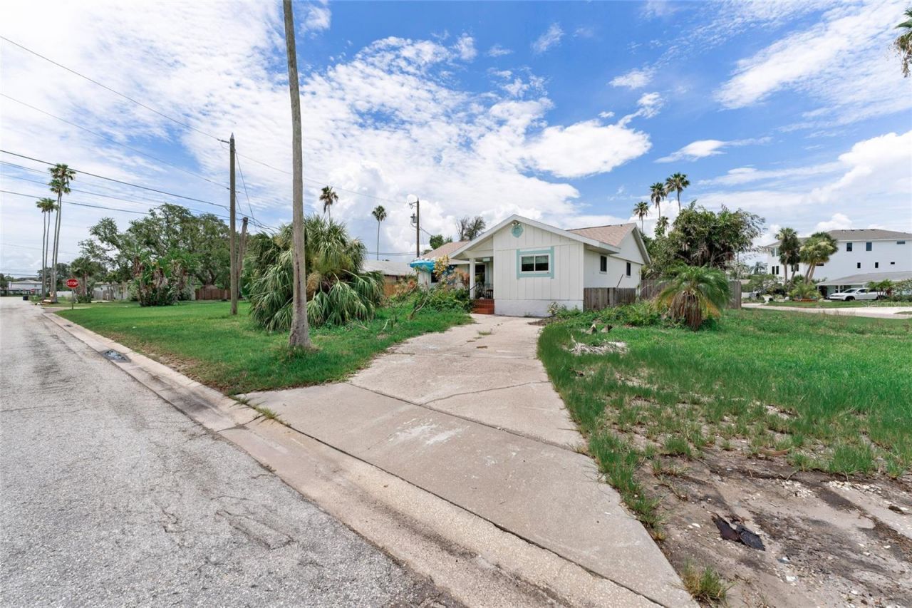 1580 Arizona Ave Ne, Saint Petersburg, FL 33703 Photo