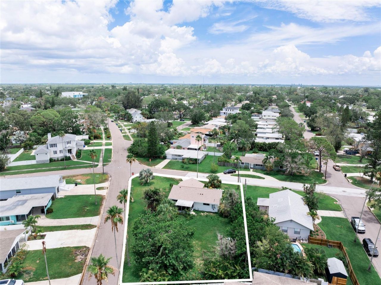 1580 Arizona Ave Ne, Saint Petersburg, FL 33703 Photo