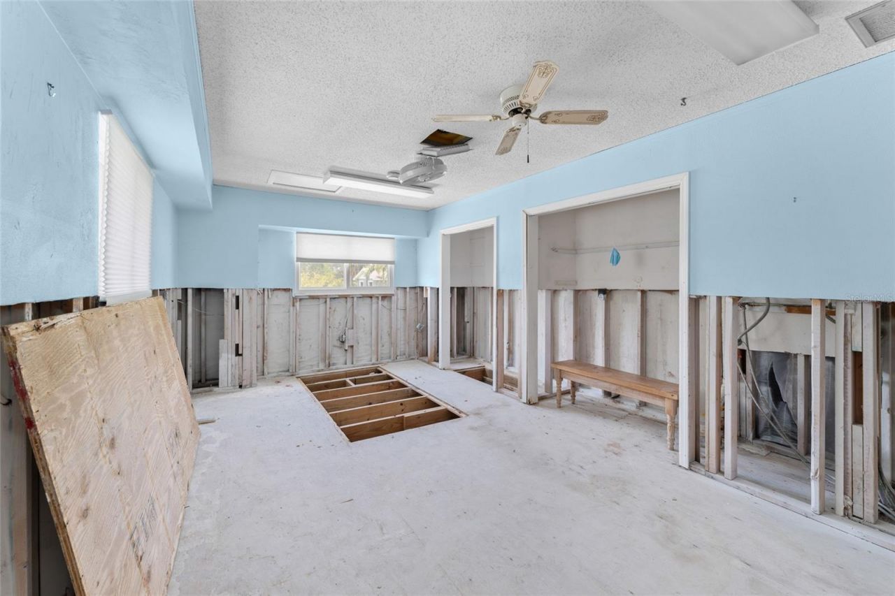 1580 Arizona Ave Ne, Saint Petersburg, FL 33703 Photo