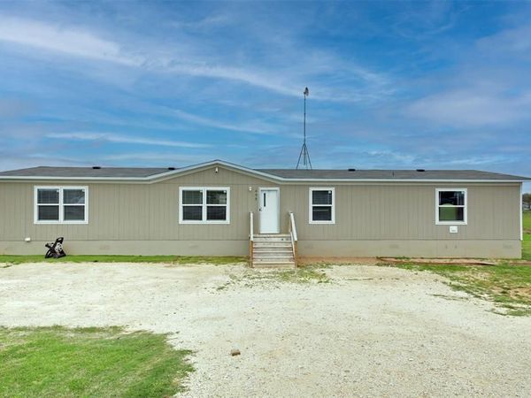 690 Casen ST, Dale, TX 78616