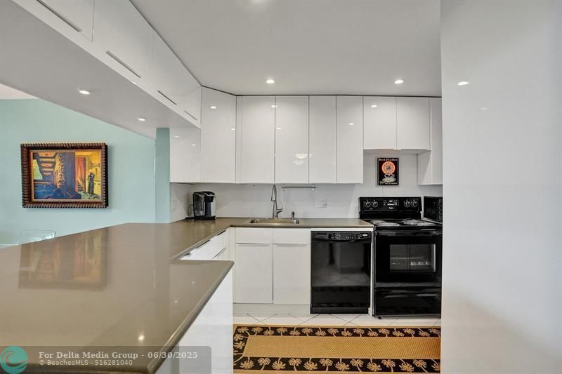 806 Cypress Grove Lane, Unit 412, Pompano Beach, FL 33069 Photo