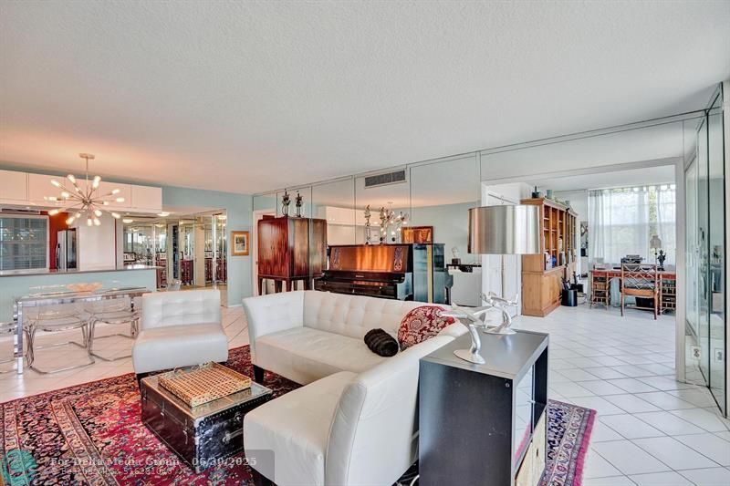 806 Cypress Grove Lane, Unit 412, Pompano Beach, FL 33069 Photo