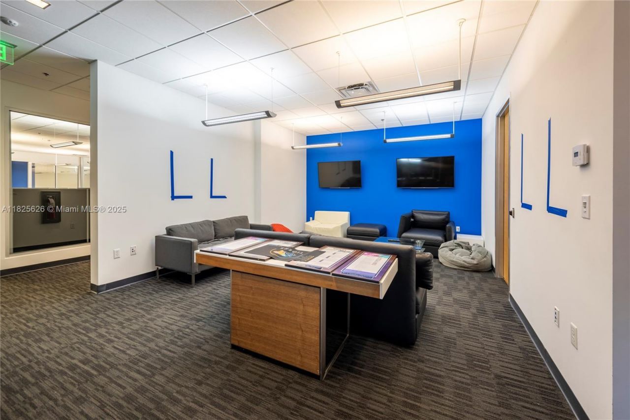 1095 NW Broken Sound Pkwy Nw, Boca Raton, FL 33487 Photo